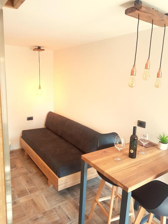 Wine Cellar Room Віпава Екстер'єр фото